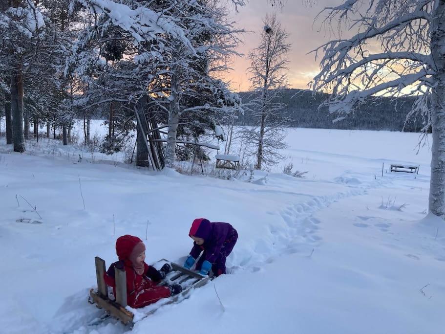 Lakeside Wilderness Cabin Jokkmokk Εξωτερικό φωτογραφία